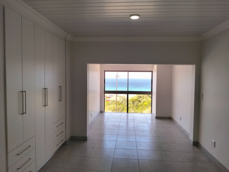 To Let 3 Bedroom Property for Rent in Pienaarstrand Western Cape